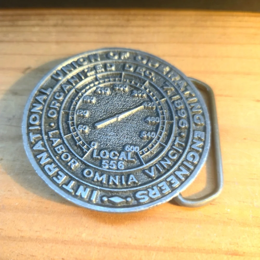 INTERNATIONAL UNION OF OPERATING ENGINEERS LOCAL 556 PEWTER BELT BUCKLE 2 3/4